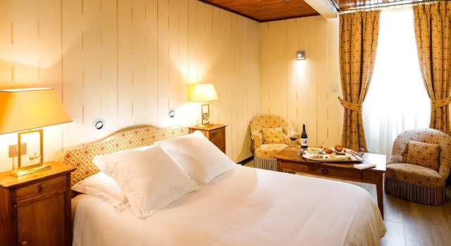 Семейный номер Standard Logis Hotel De La Poste
