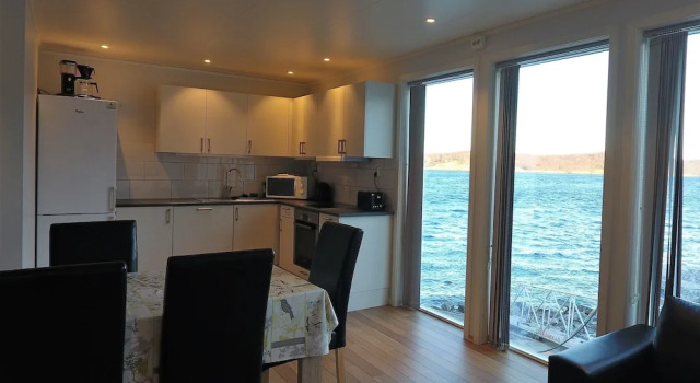 Апартаменты с 3 комнатами с балконом и с видом на море Saltstraumen Brygge