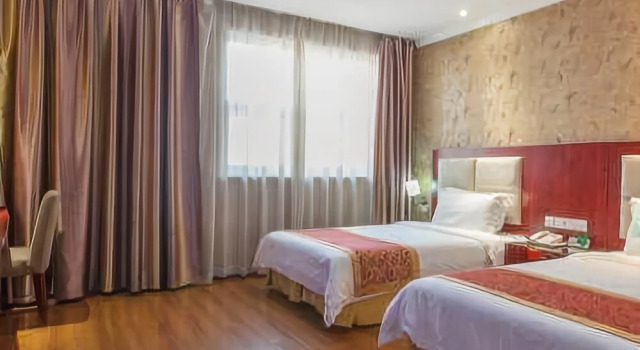 Jin Long Tai Holiday Inn, Prenota Hotel Hotel a Hubei con parcheggio, Parcheggio