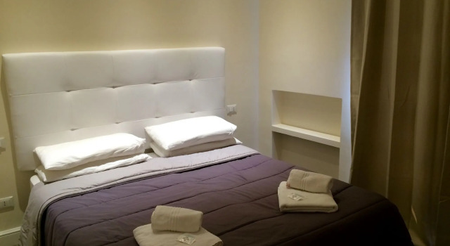 Bed & Breakfast Villa Angela, Buchen Sie Villa Tarent 