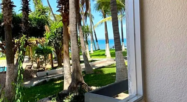 Семейный номер Standard Дуплекс c 1 комнатой с видом на море La Concha Beach Hotel & Club