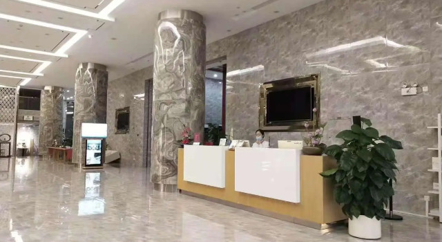 Eastone Vegetarian Culture Hotel, Boek Hotel Hotels in Guangdong met parkeren, Parkeren