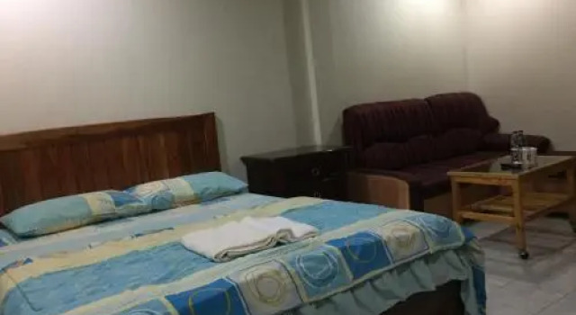 Lertparsert House, Varaa Hotelli Hotellit North-Eastern Thailand pysäköinnillä, Pysäköinti