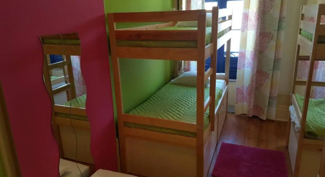 Кровать в общем номере (женский номер) CoolHostel