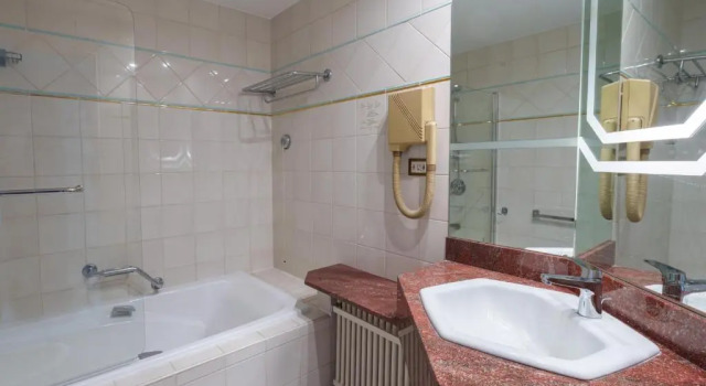 Двухместный номер Deluxe Best Western Plus Le Picardy Hotel & Spa