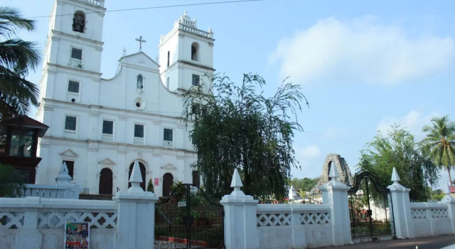 OYO 9358 Home Designer 1BHK Candolim, Prenota Hotel Hotel a Goa con parcheggio, Parcheggio