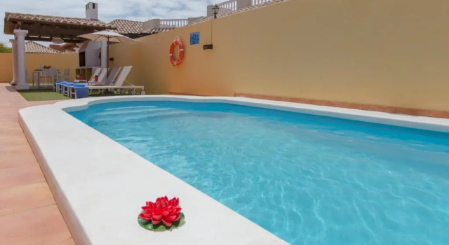 Вилла Deluxe Villa Bella Lucia 1. Piscina Climatizada, WiFi, BBQ