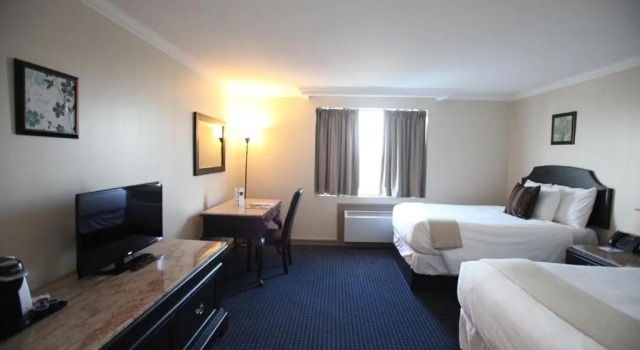 Четырёхместный номер Executive Montecassino Hotel & Event Centre