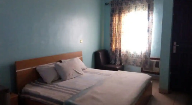 Номер Standard Adebayowa Hotel