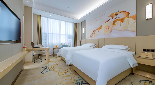 Vienna International Hotel (Huanggang Normal College Ruitian Plaza), Prenota Hotel Huanggang 