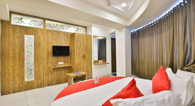Laxmi Palace By Oyo Rooms, Rezervovat Hotel Naroda Gujarat