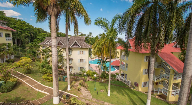Crane Ridge Resort, Забронировать Курортный отель Курортные отели Очо-Риос, рядом с Пляж Columbus Foot, Курортный отель