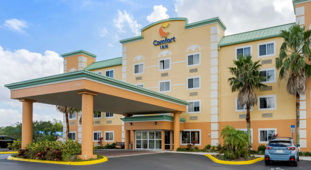 Comfort Inn Kissimmee-Lake Buena Vista South, Забронировать Отель Отели Лейк Буэна Виста 3 звезды, 3*