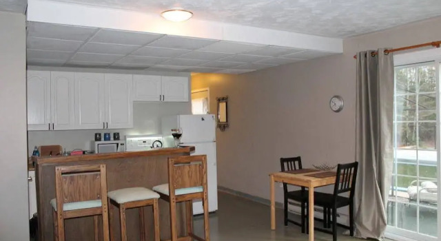 Poolside Apartment, Book Apartment Quispamsis New Brunswick