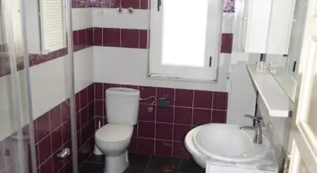 Yellow Door 2, Забронировать Отель Понферрада El Bierzo, рядом с Bergidum Theatre
