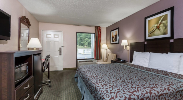 Двухместный номер Standard Days Inn by Wyndham Lugoff