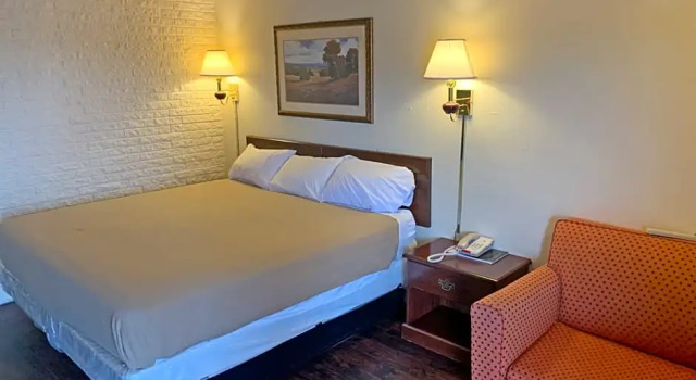 Двухместный номер Standard Red Carpet Inn - Blacksburg