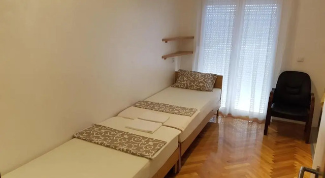 Amaro Rooms