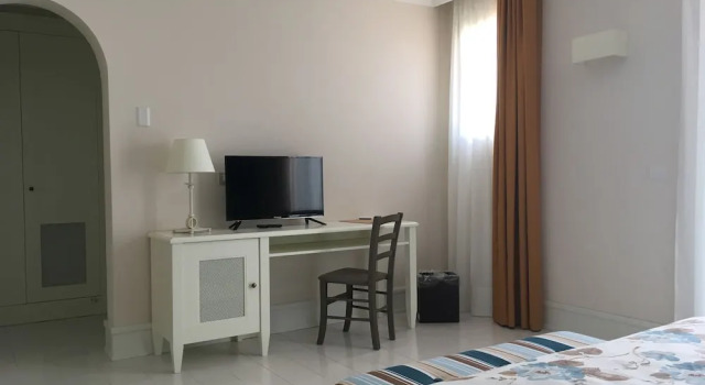 Трёхместный номер Classic с балконом Hotel Danieli Pozzallo