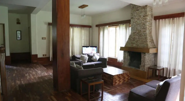 Casa Bella Vista Cottages and Cafe, Забронировать Отель Отели Манали с парковкой, Парковка