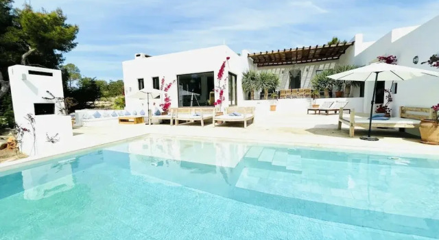 Вилла Countryside Villa With Pool