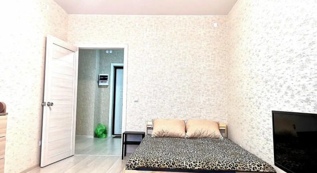Dom-dostupno on Kombajnerov, Rezerwuj Apartament Tanie hotele w Perm
