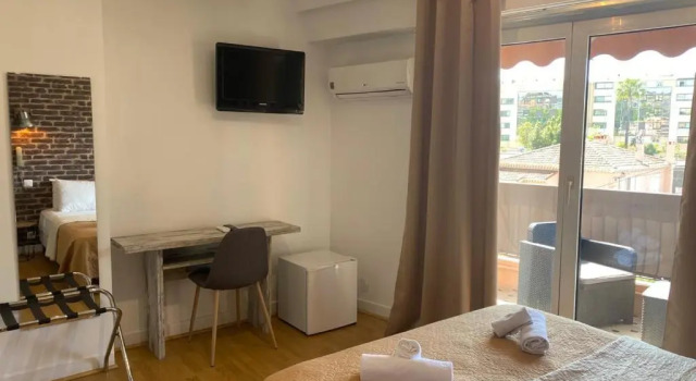 Номер Comfort Hotel Le Gabian