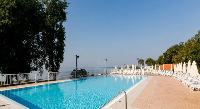 Camping Solaris, Prenota Campeggio Campeggi e glamping a Santa Marina, Campeggio