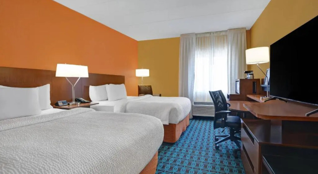 Четырёхместный номер Standard Fairfield by Marriott Inn & Suites Wallingford New Haven