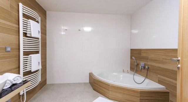 Люкс Hotel a restaurace U Vychopňů