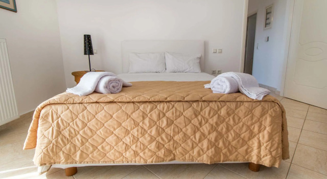 Iphimedeia Apartments & Suites