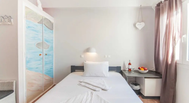 Madaky Hotel, Reserva ahora Hotel Naousa Paros