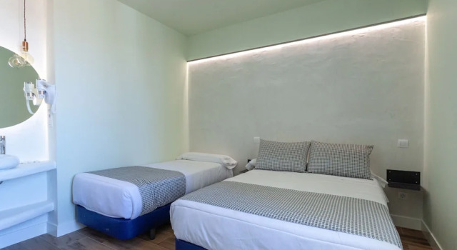 Номер Standard Hostal Charlotte-Gran Vía