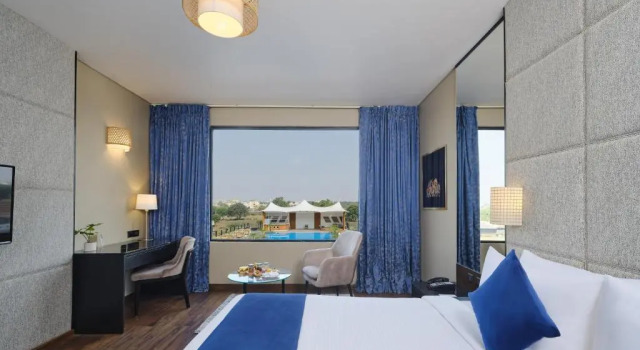 Двухместный номер Premium с видом на бассейн Essentia Luxury Hotel Indore