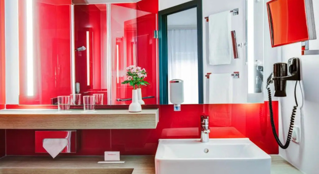 Двухместный номер Standard IntercityHotel Hamburg Altona