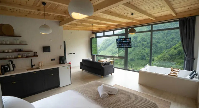 Бунгало Deluxe с видом на реку Almara Bungalow