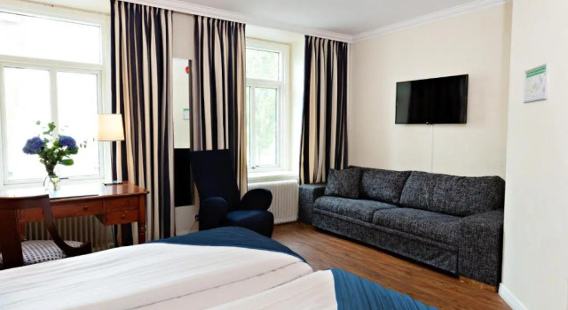 Семейный номер Standard Center Hotel - Sure Hotel by Best Western