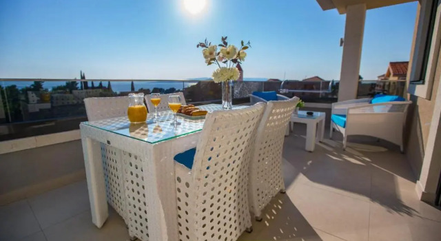 Апартаменты с видом на море Villa Rita Apartments