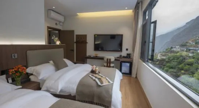 Люкс Deluxe Shangri-La Central Tiger Leaping Canyon Dream Boutique B&B
