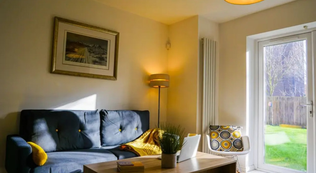 Amazing 5 2-bed Apartment in Manchester