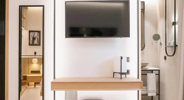 Номер Standard MYR Puerta Serranos