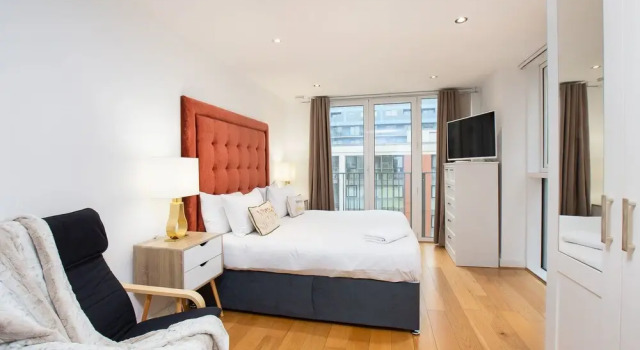 Waterside Bliss 2 Bed 2 Bath Apartment