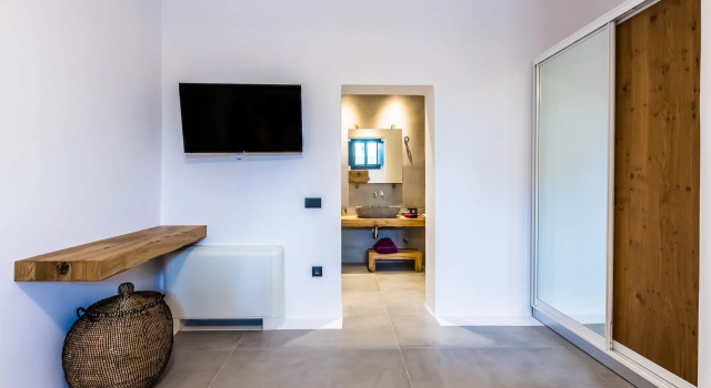 Номер Standard Цокольный этаж Portes Suites & Villas Mykonos