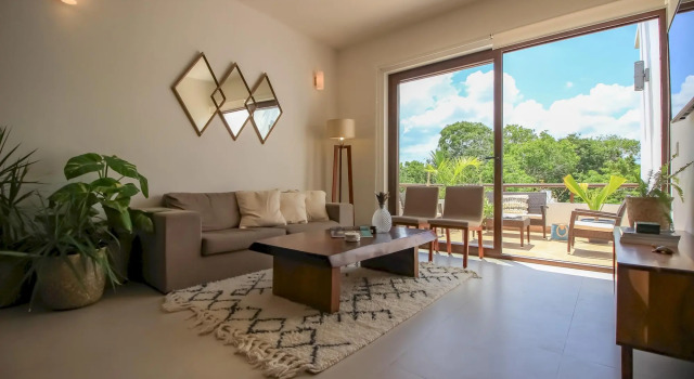2-story Penthouse w Hot Tub Panoramic Jungle Views Charming Balcony in Bahia Principe, Prenota Hotel Hotel a Quintana Roo con parcheggio, Parcheggio