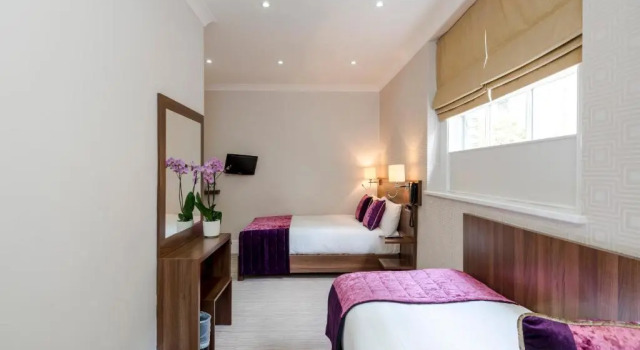 Трёхместный номер Standard London House Hotel