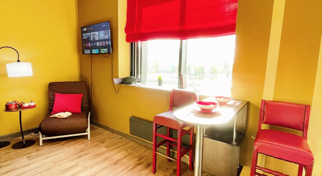 Morden large apartment with a separate sleeping area, Book Apartment Moscow Russia