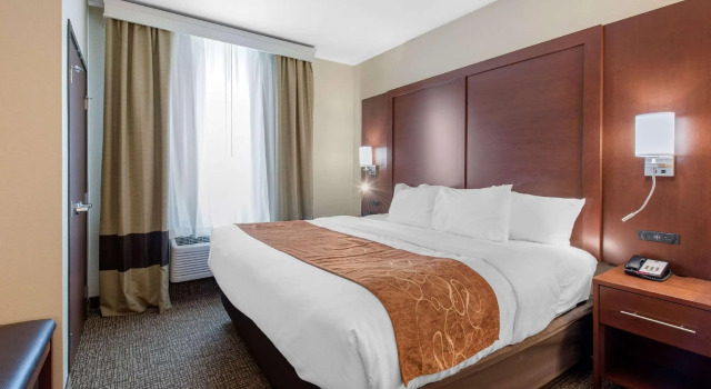 Двухместный люкс Comfort Suites Denver International Airport