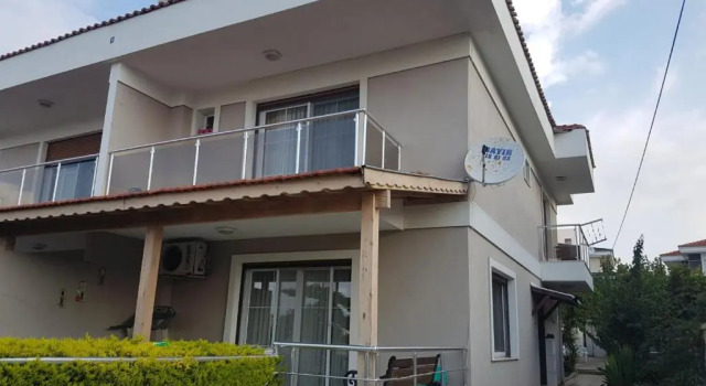 Alaçatı'da Bahçeli 3+1 Villa, Rezerwuj Willa Çeşme Izmir