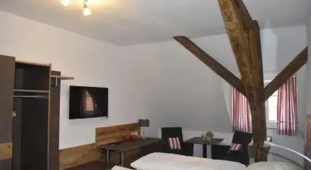 Gasthof Zum Hirschen , mit Gästezimmern., Reserva ahora Hotel Petersaurach Franconia Media