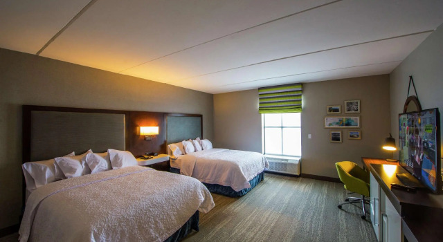Четырёхместный номер Standard Hampton Inn & Suites Foxborough/Mansfield